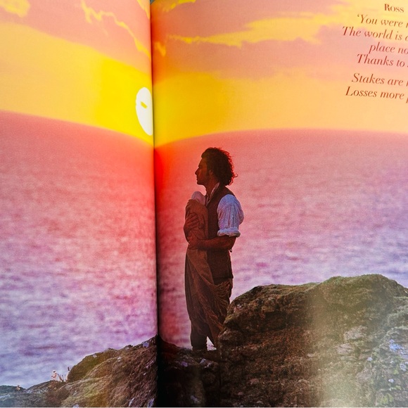 The World of Poldark Hardcover Coffee Table Book - Picture 11 of 16